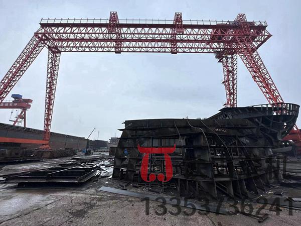 山東煙臺(tái)造船門式起重機(jī)廠家造船門式起重機(jī)誠(chéng)信為本、質(zhì)量為生